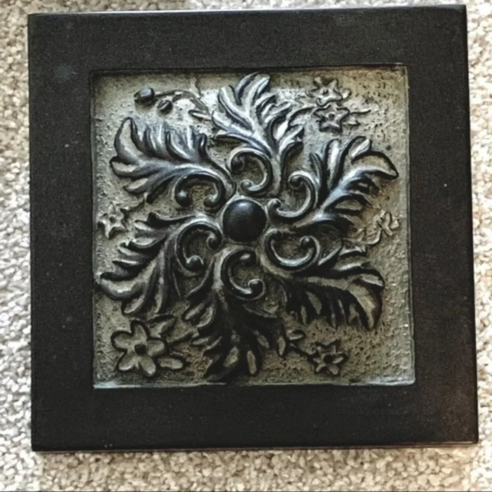 3 Black‎ Resin Composite Wall Plaques